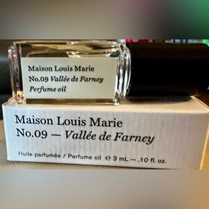 Maison Louis Marie No.09 Vallée de Farney Perfume Oil - Black